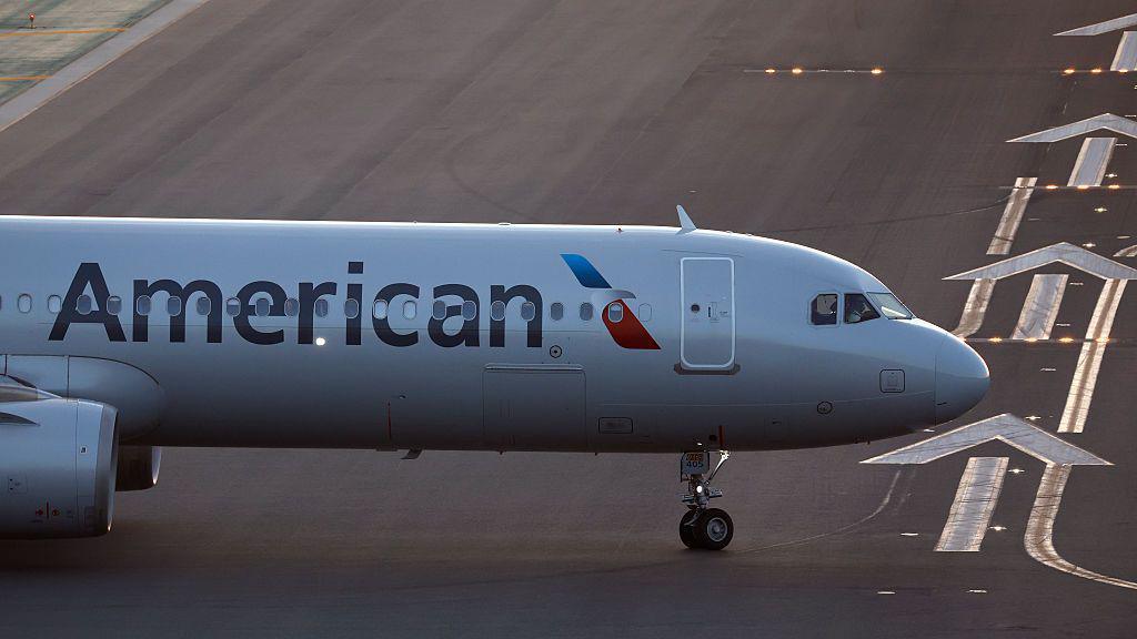 Passenger Laptop Fire on American Airlines Flight Leaves One Injured, Aircraft Lands Safely