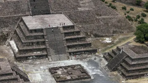Tragic Shooting at Mexico's Teotihuacán: Gunman Linked to US Violence