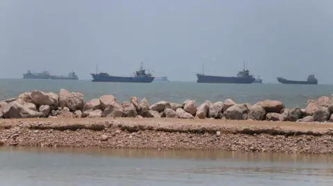 US lifts naval blockade as Iran’s supreme leader criticises Trump‑Iran deal
