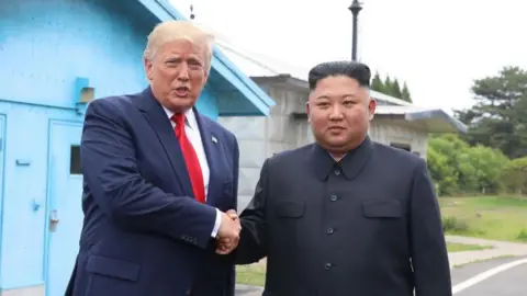 Trump Expresses Desire to Meet Kim Jong Un During Asia Visit