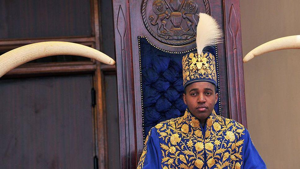 Ugandan King Oyo, youngest reigning monarch, dies at 34