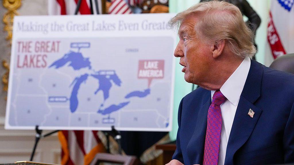 Trump Urges Apple to Rename Lake Ontario as 'Lake America' on Maps