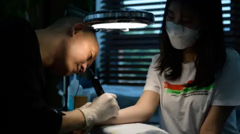 South Korea Ends Decades-Long Ban on Non-Medical Tattooing