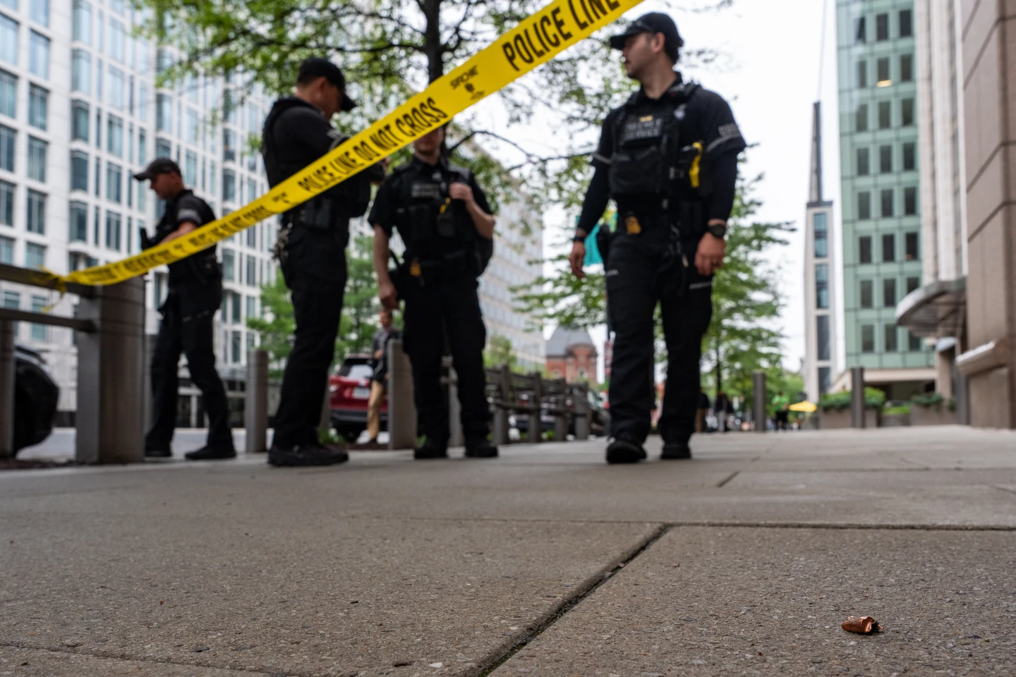 White House Incident: Bystander Killed, Suspect Dies as President in Power