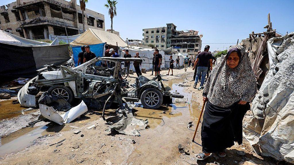 Israel Captures Senior Hamas Official Amid Gaza Raid that Killed Three