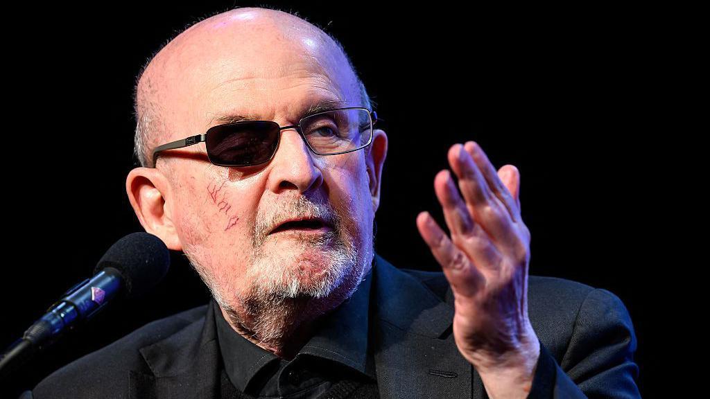 US Man Convicted of Terror‑Support After Stabbing Salman Rushdie
