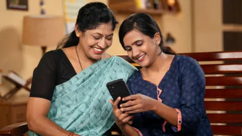 Arattai: The Indian Messaging App Challenging WhatsApp's Dominance