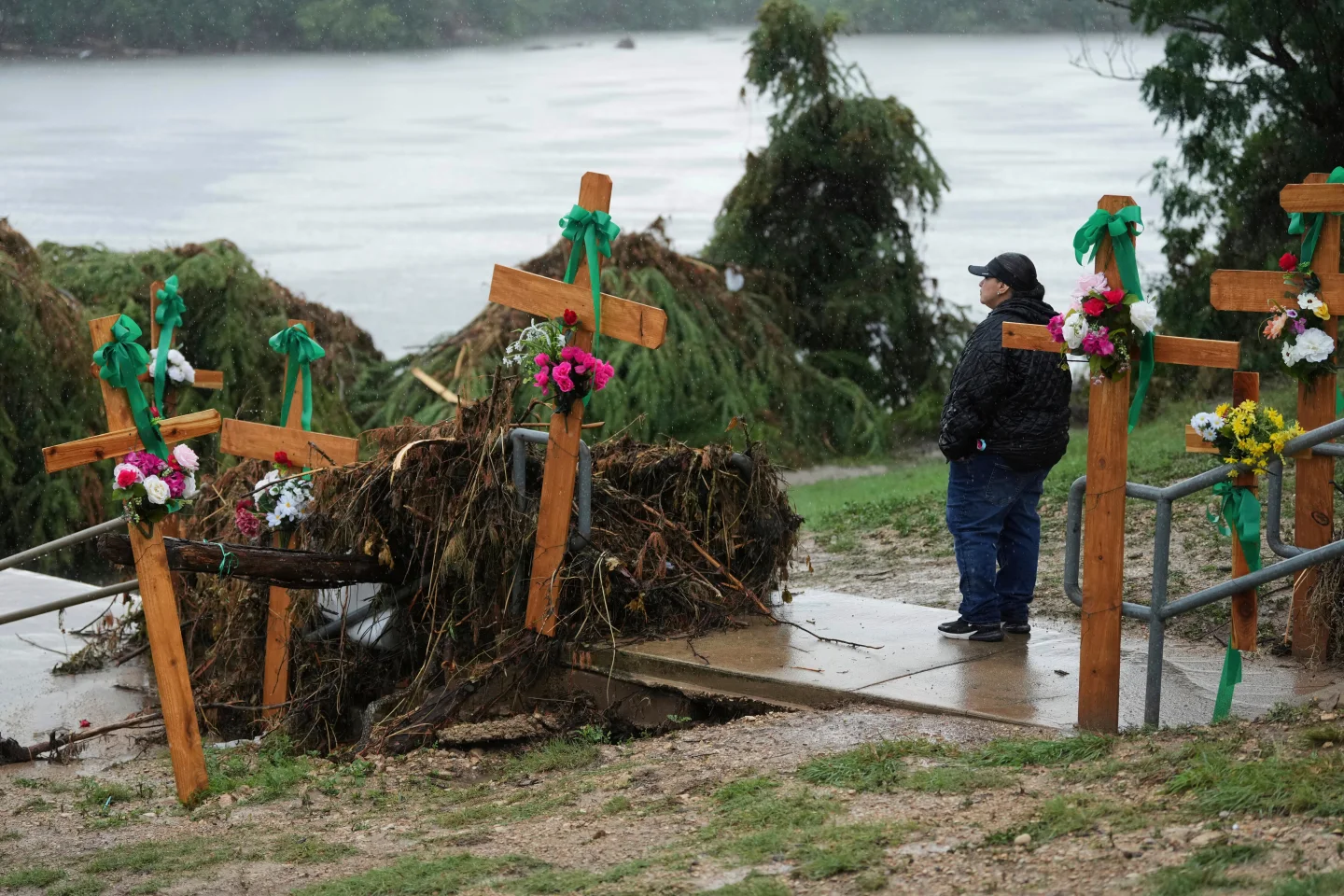 Tragic Flooding in Kerrville, Texas: Survivors Recall Desperation for Rescue