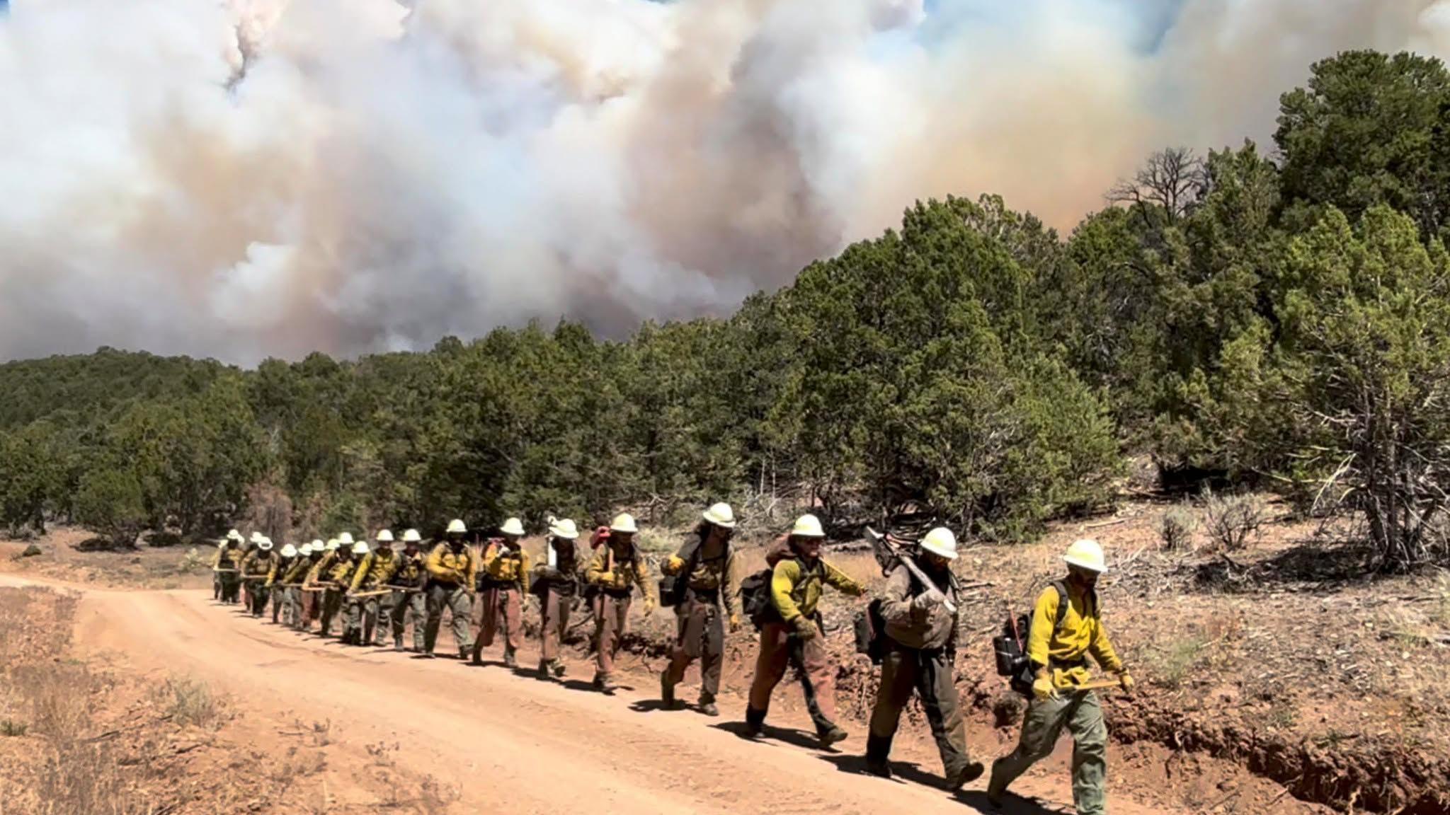 Tragic Loss: Three Firefighters Killed in Colorado‑Utah Wildfire Battle