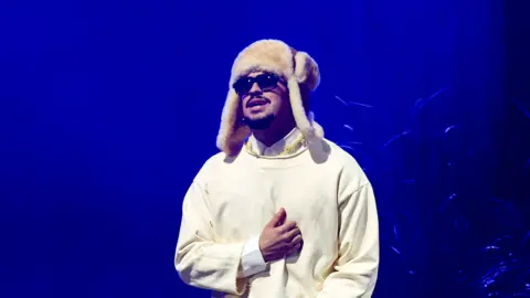 Bad Bunny to Headline Super Bowl Half-Time Show in 2024