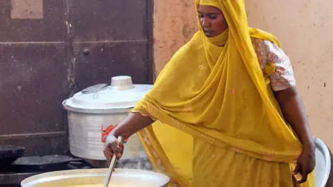 Sudan's Community Kitchens Face Imminent Closure Amid Severe Food Crisis