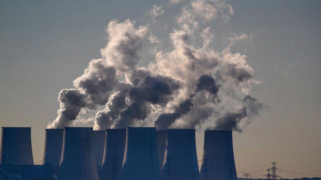 EU Proposes Slowing Carbon Cuts to Give Businesses More Time