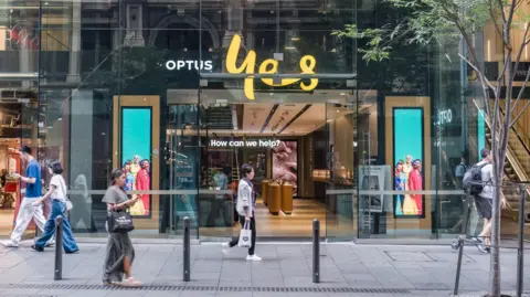 Optus Faces Backlash Over Deadly Telecom Outage in Australia