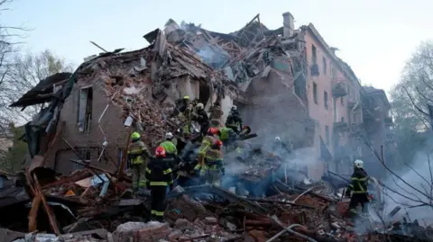 Tragic Night: Seven Lives Lost in Major Russian Assault on Ukraine