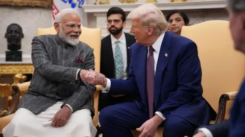 Impact of Trump's Tariffs: India's Exports to the US Decline Sharply