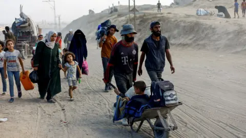 Israeli Ground Offensive Displaces Thousands of Palestinians in Gaza City