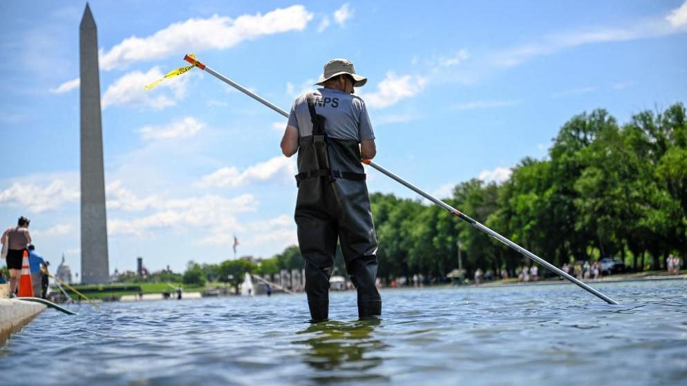 Trump vows swift repair of Washington’s Reflecting Pool amid algae outbreak and vandalism