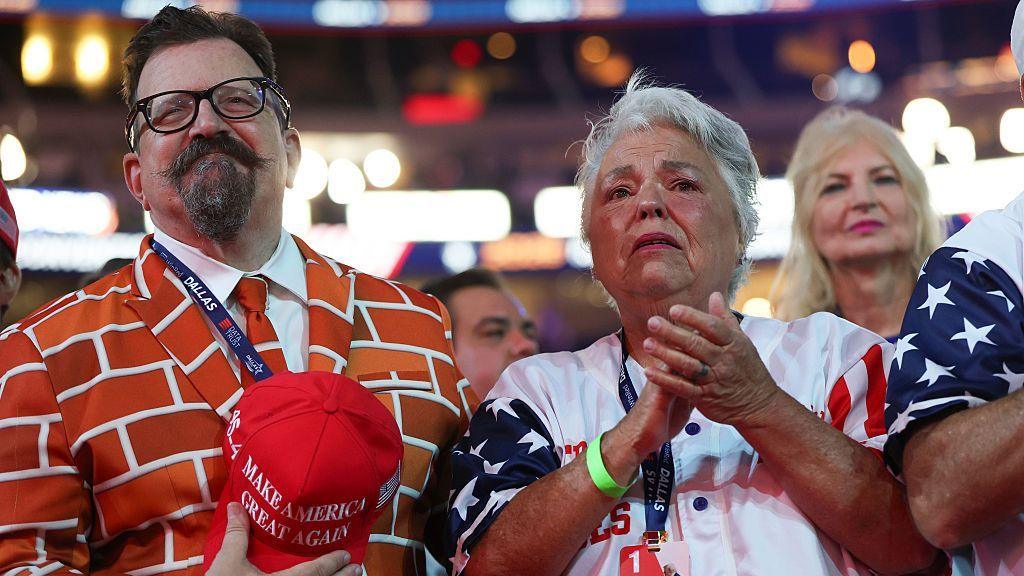 Trump Pledges $5,000 to Every American After Midterms Convention