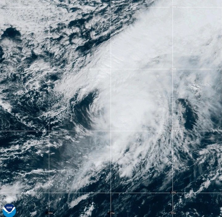 Hurricane Gabrielle Approaches the Azores with Dangerous Conditions