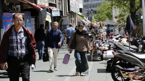 Tehran Faces Economic Struggles Amid Potential Return to Conflict