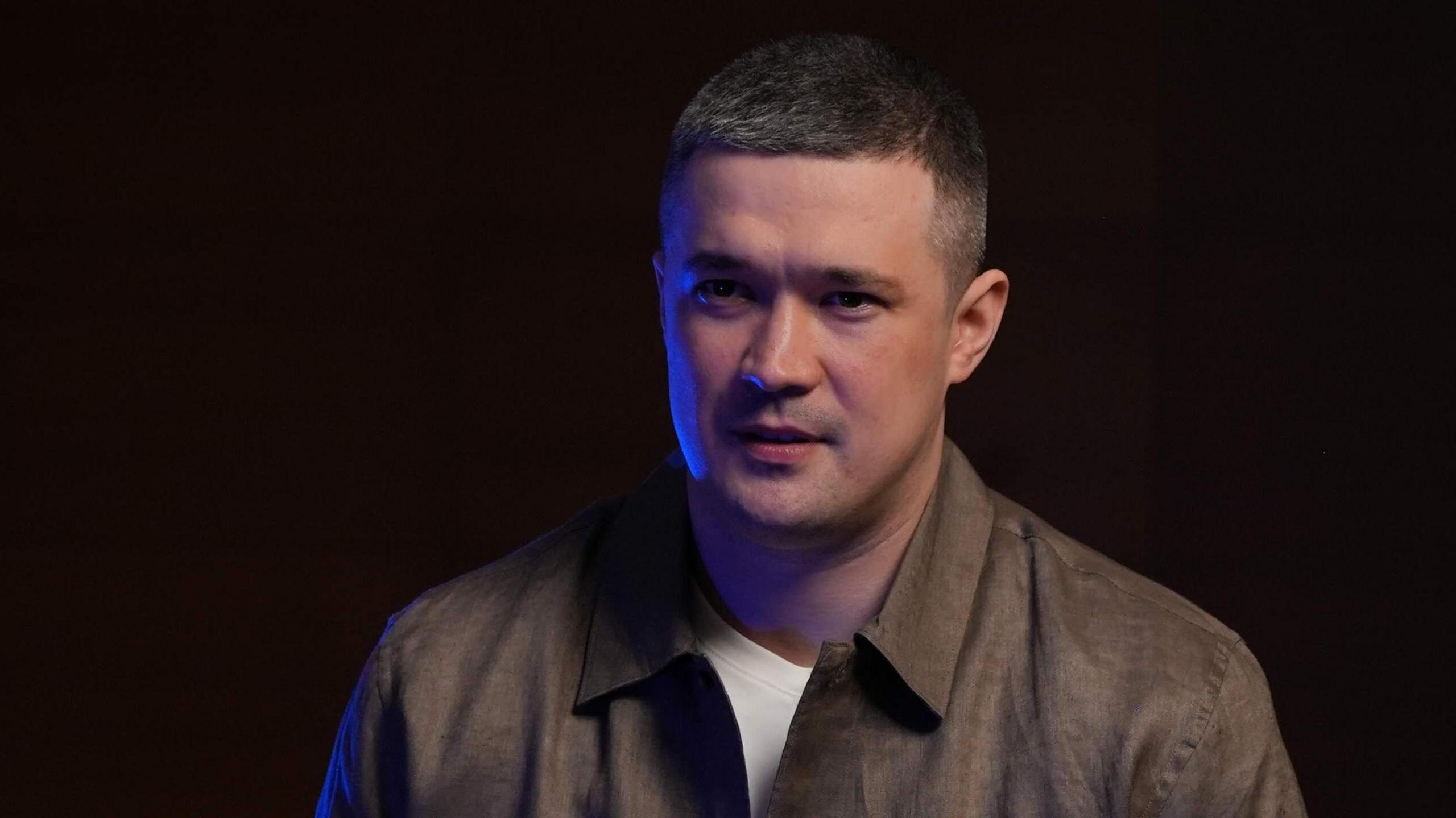 Former Ukrainian Defence Minister Calls for Corruption Inquiry into Zelensky