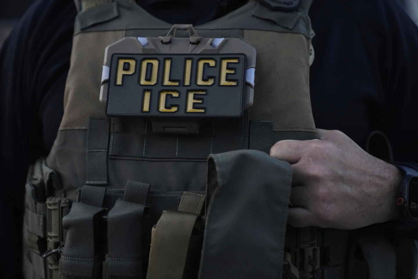 ICE Spending Millions on Ads to Recruit Officers in Sanctuary Cities