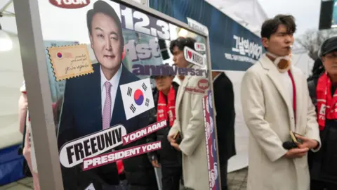 Reviving National Pride: South Korean Youth Embrace Right-Wing Movement Amid Economic Uncertainty