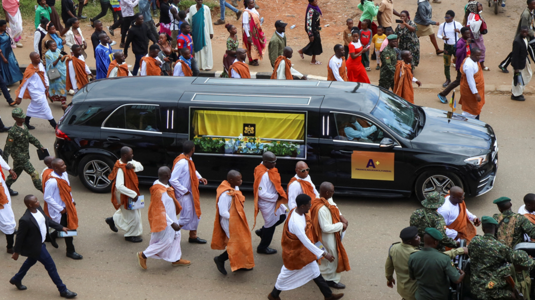 Uganda’s youngest king Oyo buried amid succession row