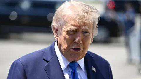 Trump Nixes U.S. Officials' Pakistan Visit for Iran War Discussions