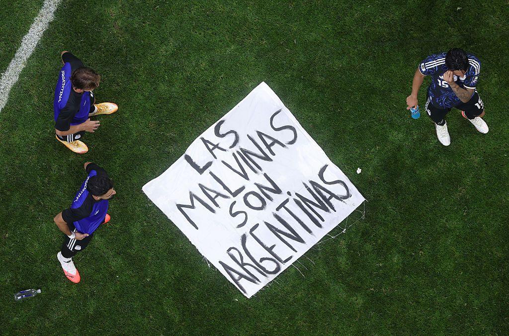 White House Defends Argentina’s Falklands Banner Without Interference