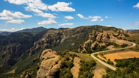 British Man Fatal Paragliding Accident in Catalonia