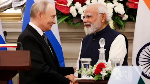 Russia Ready to Ensure Steady Fuel Supply to India Amid U.S. Pressures