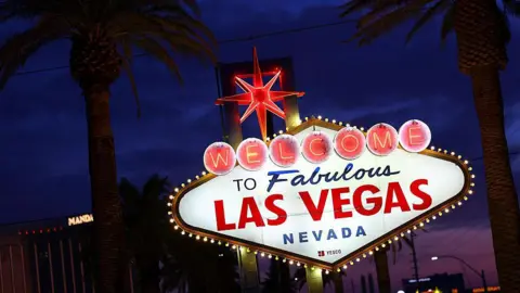 Explosion at Restaurant Near Las Vegas Strip: Investigation Underway