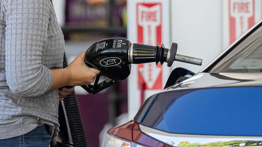 Oil Prices Reach $100 a Barrel Amid Escalating Middle East Tensions