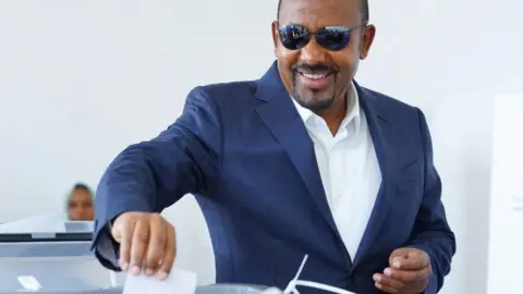 Abiy Ahmed Wins Ethiopian Election, but Conflict Fears Grow