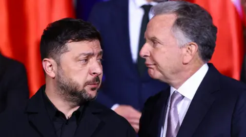 Zelensky Critiques US Envoys' Choice of Moscow Over Kyiv