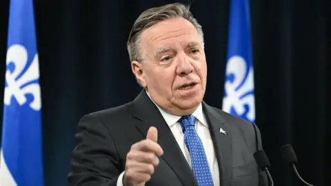 Quebec's Secularism Law Intensifies: New Measures Target Public Prayer and Religious Symbols