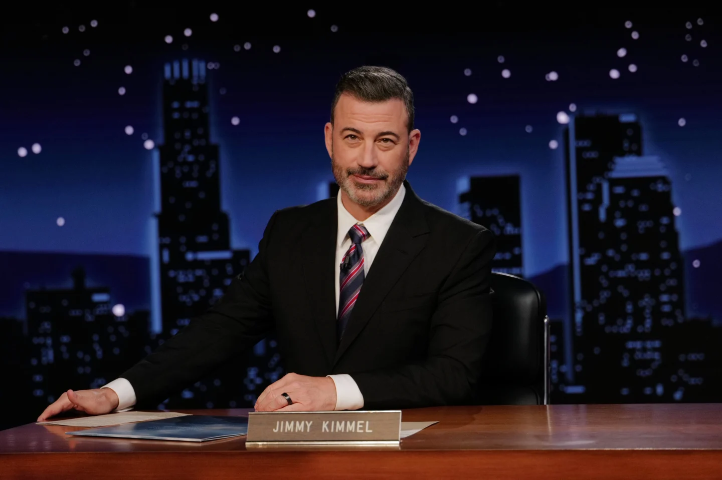 Jimmy Kimmel Returns to Late Night with Emotional Tribute Following Controversy