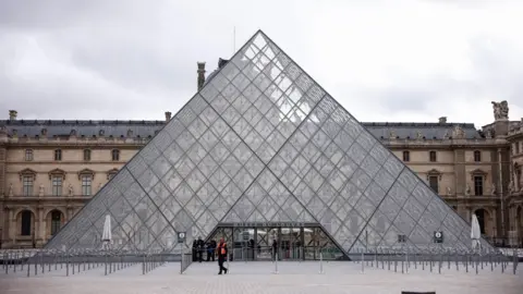 Water Leak at the Louvre Museum Causes Damage to Hundreds of Books