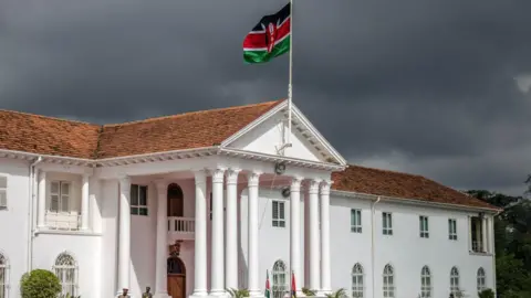 Tragic Attack: Kenyan Officer Killed in Bow-and-Arrow Assault at Presidential Residence