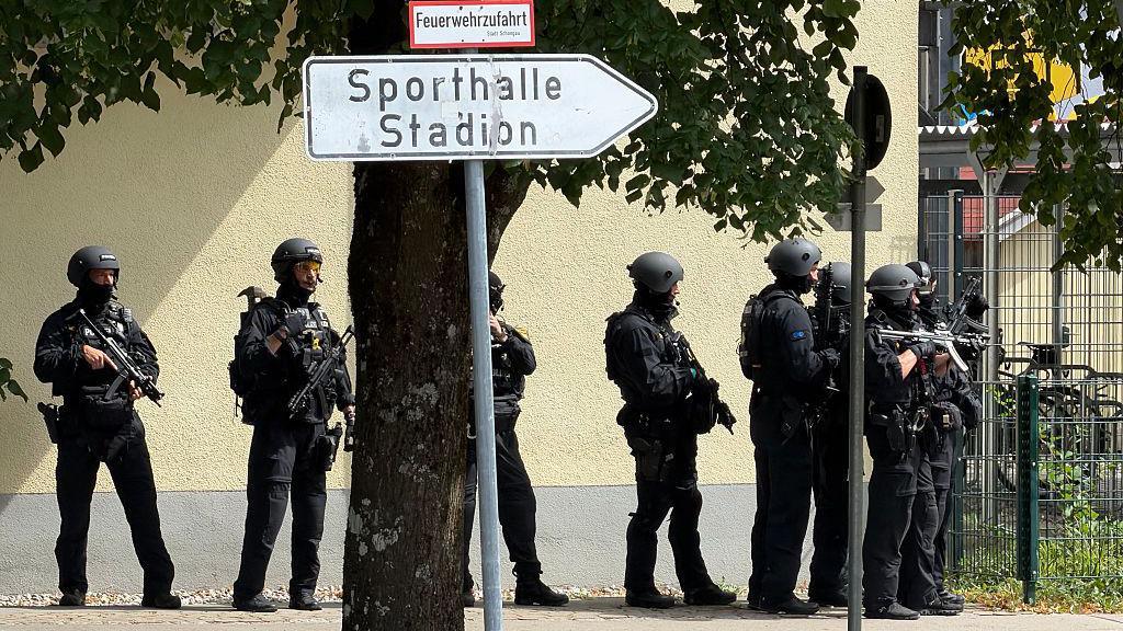 Teenager Arrested After Attack Injuring Two 13‑Year‑Old Girls in German School