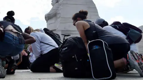 Former FBI Agents File Lawsuit Claiming Unlawful Dismissal for Taking a Knee