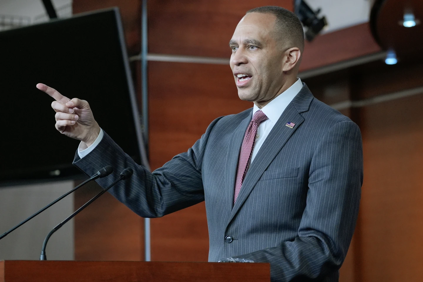 House Votes on Trump's Withdrawal from Iran War: Test of Congressional Power Amid Gas Price Surge